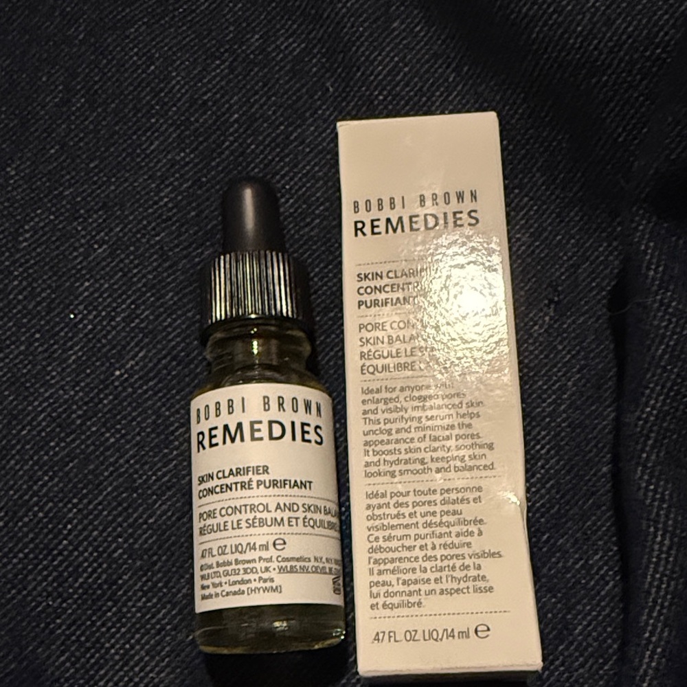 Bobbi Brown Remedies Skin Clarifier pore control and skin balance nib